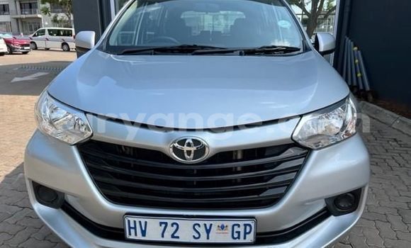 Acheter Occasion Voiture Toyota Avanza Gris à Windhoek, Namibie Acheter Occasion Voiture Toyota Avanza Gris à Windhoek, Namibie