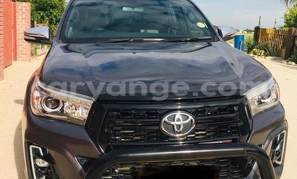 Buy Used Toyota Hilux Silver Car in Oshakati in Namibia