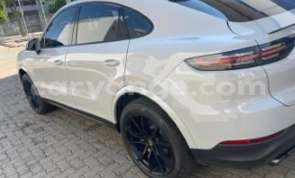Buy Used Porsche Cayenne White Car in Windhoek in Namibia Buy Used Porsche Cayenne White Car in Windhoek in Namibia