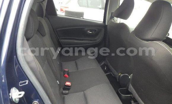 Acheter Import Voiture Toyota Vitz Bleu à Gobabis, Omaheke Acheter Import Voiture Toyota Vitz Bleu à Gobabis, Omaheke