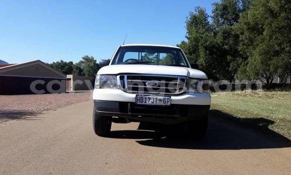 Acheter Occasion Voiture Ford Ranger Blanc à Windhoek, Namibie Acheter Occasion Voiture Ford Ranger Blanc à Windhoek, Namibie