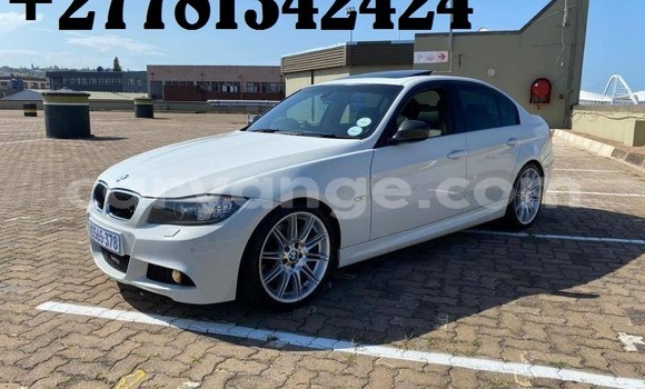 Buy Used BMW 3–Series White Car in Windhoek in Namibia
