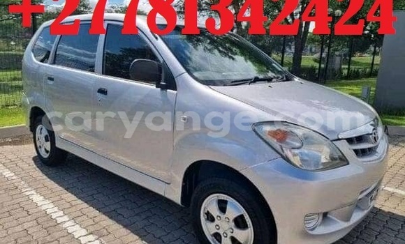 Buy Used Toyota Avanza White Car in Windhoek in Namibia