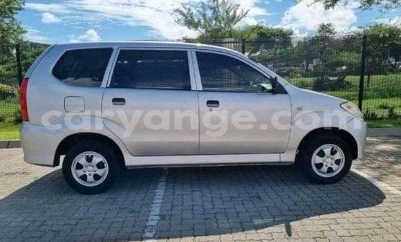 Acheter Occasion Voiture Toyota Avanza Blanc à Windhoek, Namibie Acheter Occasion Voiture Toyota Avanza Blanc à Windhoek, Namibie