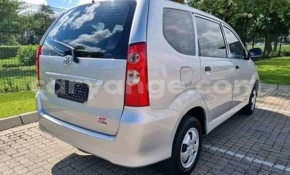 Acheter Occasion Voiture Toyota Avanza Blanc à Windhoek, Namibie Acheter Occasion Voiture Toyota Avanza Blanc à Windhoek, Namibie