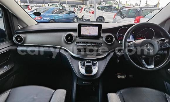 Acheter Occasion Voiture Mercedes-Benz V-klasse Noir à Windhoek, Namibie Acheter Occasion Voiture Mercedes-Benz V-klasse Noir à Windhoek, Namibie