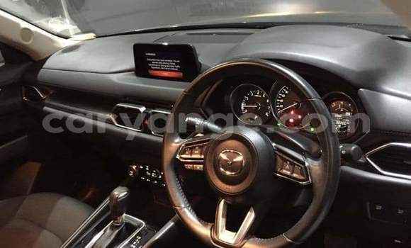 Acheter Occasion Voiture Mazda CX–5 Noir à Windhoek, Namibie Acheter Occasion Voiture Mazda CX–5 Noir à Windhoek, Namibie