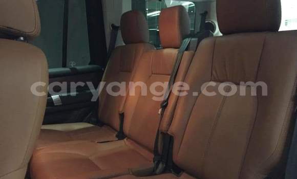 Acheter Occasion Voiture Land Rover Discovery Noir à Leonardville, Omaheke Acheter Occasion Voiture Land Rover Discovery Noir à Leonardville, Omaheke