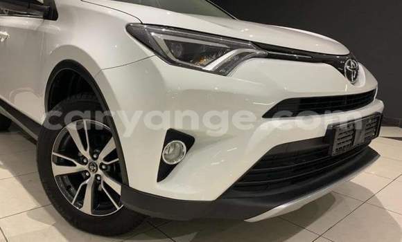 Acheter Occasion Voiture Toyota RAV4 Blanc à Windhoek, Namibie Acheter Occasion Voiture Toyota RAV4 Blanc à Windhoek, Namibie