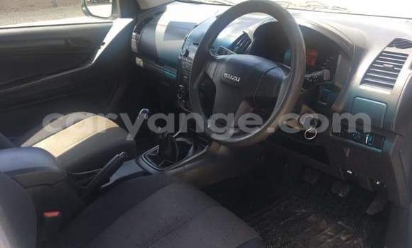 Acheter Occasion Voiture Isuzu KB Blanc à Omaruru, Erongo Acheter Occasion Voiture Isuzu KB Blanc à Omaruru, Erongo