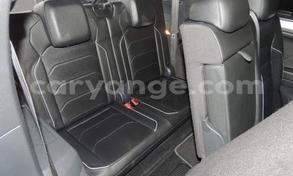 Acheter Occasion Voiture Volkswagen Tiguan Rouge à Windhoek, Namibie Acheter Occasion Voiture Volkswagen Tiguan Rouge à Windhoek, Namibie