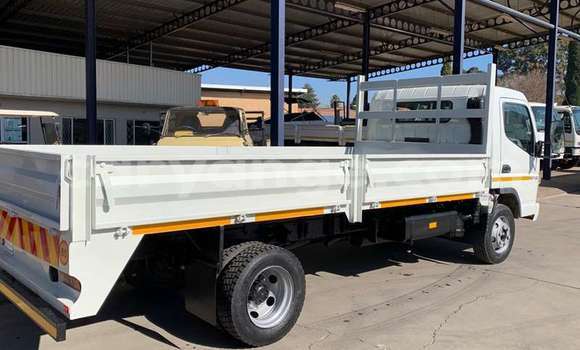 Acheter Occasion Utilitaire Mitsubishi Van Blanc à Gobabis, Omaheke Acheter Occasion Utilitaire Mitsubishi Van Blanc à Gobabis, Omaheke