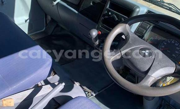 Acheter Occasion Utilitaire Mitsubishi Van Blanc à Gobabis, Omaheke Acheter Occasion Utilitaire Mitsubishi Van Blanc à Gobabis, Omaheke