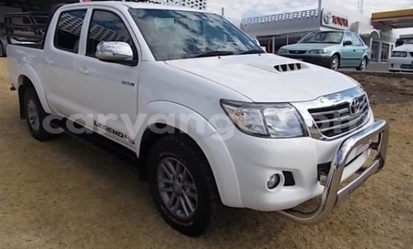 Buy Used Toyota Hilux White Car in Walvis Bay in Namibia Buy Used Toyota Hilux White Car in Walvis Bay in Namibia