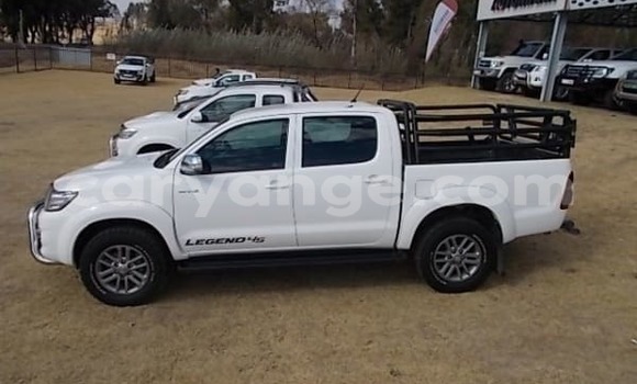 Buy Used Toyota Hilux White Car in Walvis Bay in Namibia Buy Used Toyota Hilux White Car in Walvis Bay in Namibia