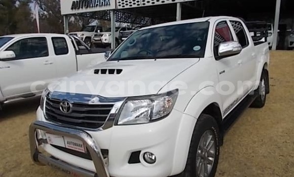 Buy Used Toyota Hilux White Car in Walvis Bay in Namibia Buy Used Toyota Hilux White Car in Walvis Bay in Namibia
