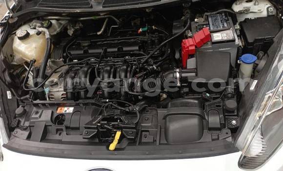 Acheter Occasion Voiture Ford Fiesta Blanc à Windhoek, Namibie Acheter Occasion Voiture Ford Fiesta Blanc à Windhoek, Namibie