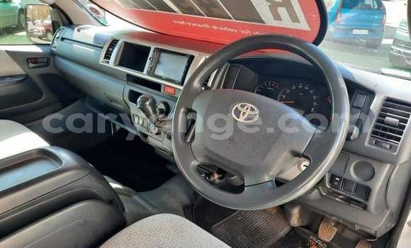 Buy Used Toyota Hi Ace White Car in Windhoek in Namibia Buy Used Toyota Hi Ace White Car in Windhoek in Namibia
