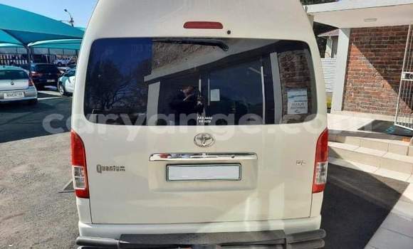 Buy Used Toyota Hi Ace White Car in Windhoek in Namibia Buy Used Toyota Hi Ace White Car in Windhoek in Namibia