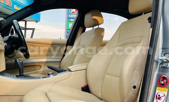 Acheter Occasion Voiture BMW 3–Series Gris à Henties Bay, Erongo Acheter Occasion Voiture BMW 3–Series Gris à Henties Bay, Erongo