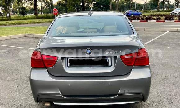 Acheter Occasion Voiture BMW 3–Series Gris à Henties Bay, Erongo Acheter Occasion Voiture BMW 3–Series Gris à Henties Bay, Erongo