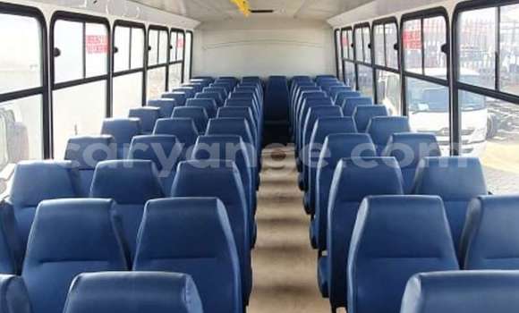 Acheter Occasion Utilitaire Hino 300 Series Blanc à Windhoek, Namibie Acheter Occasion Utilitaire Hino 300 Series Blanc à Windhoek, Namibie