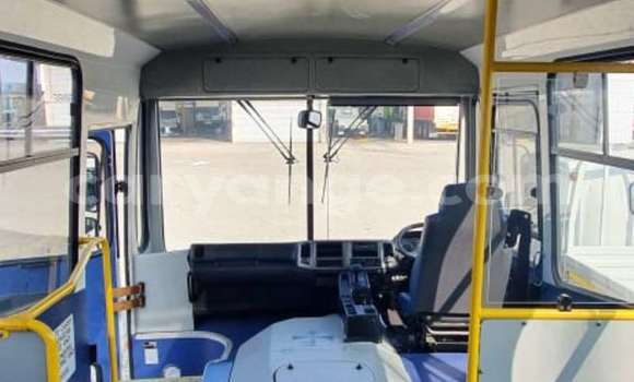 Acheter Occasion Utilitaire Hino 300 Series Blanc à Windhoek, Namibie Acheter Occasion Utilitaire Hino 300 Series Blanc à Windhoek, Namibie