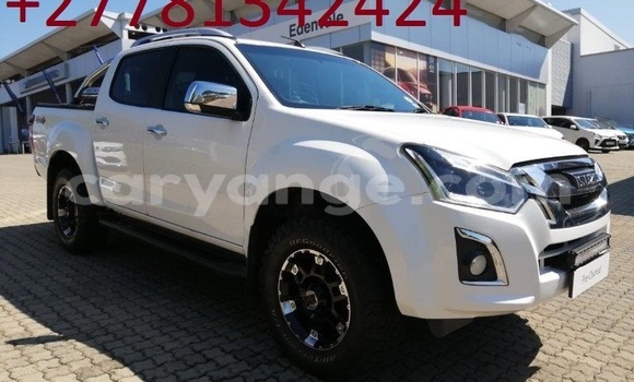 Buy Used Isuzu KB White Car in Windhoek in Namibia