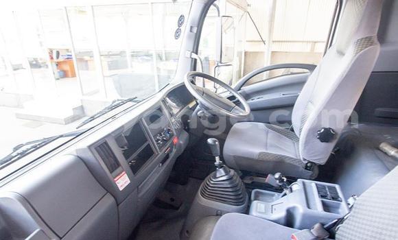 Acheter Occasion Utilitaire Isuzu FTR 850 Blanc à Windhoek, Namibie Acheter Occasion Utilitaire Isuzu FTR 850 Blanc à Windhoek, Namibie