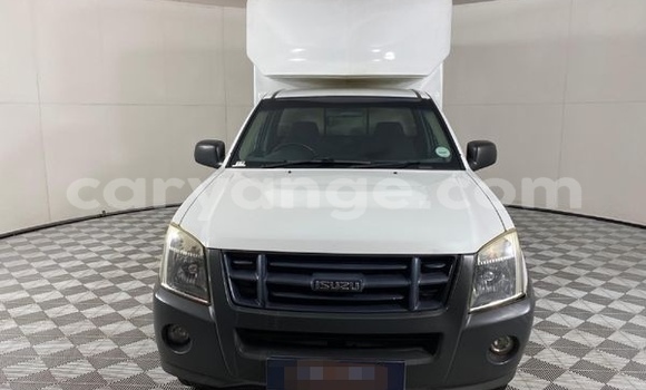 Buy Used Isuzu KB White Car in Windhoek in Namibia Buy Used Isuzu KB White Car in Windhoek in Namibia
