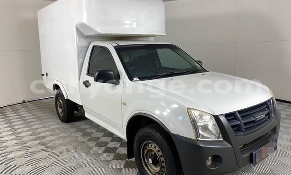 Buy Used Isuzu KB White Car in Windhoek in Namibia Buy Used Isuzu KB White Car in Windhoek in Namibia