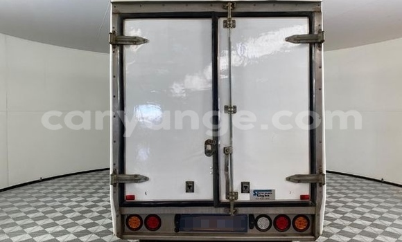 Buy Used Isuzu KB White Car in Windhoek in Namibia Buy Used Isuzu KB White Car in Windhoek in Namibia