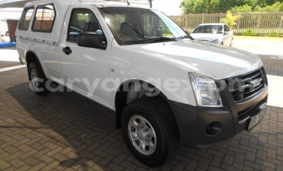 Buy Used Isuzu KB White Car in Windhoek in Namibia Buy Used Isuzu KB White Car in Windhoek in Namibia