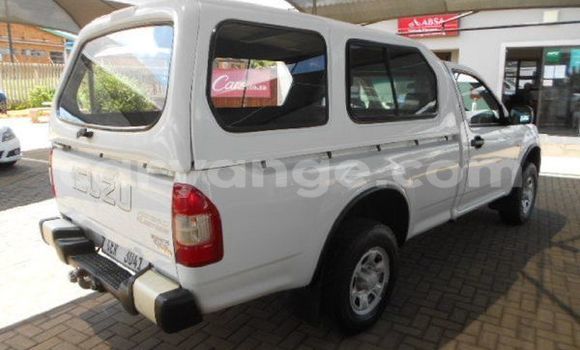 Buy Used Isuzu KB White Car in Windhoek in Namibia Buy Used Isuzu KB White Car in Windhoek in Namibia