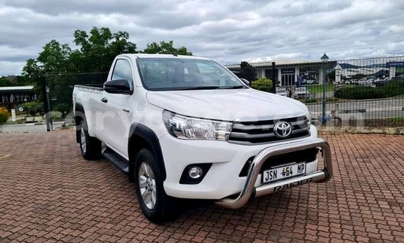 Buy Used Toyota Hilux White Car in Windhoek in Namibia Buy Used Toyota Hilux White Car in Windhoek in Namibia