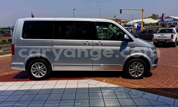 Buy Used Volkswagen Caravelle Silver Car in Windhoek in Namibia Buy Used Volkswagen Caravelle Silver Car in Windhoek in Namibia