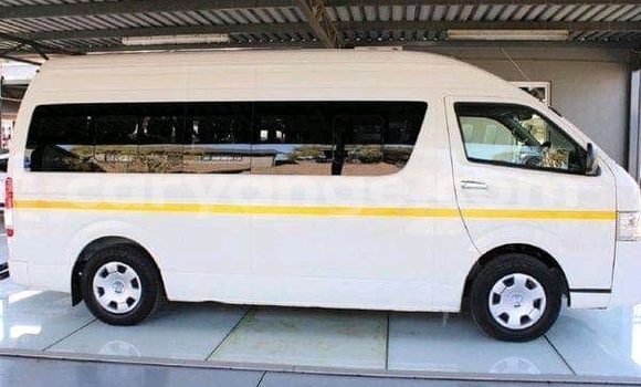 Buy Used Toyota Hi Ace White Car in Windhoek in Namibia Buy Used Toyota Hi Ace White Car in Windhoek in Namibia