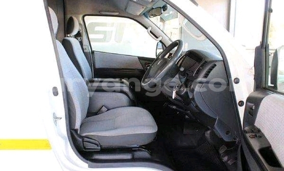 Buy Used Toyota Hi Ace White Car in Windhoek in Namibia Buy Used Toyota Hi Ace White Car in Windhoek in Namibia