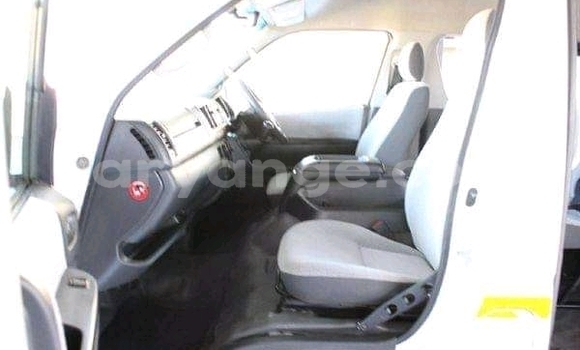 Buy Used Toyota Hi Ace White Car in Windhoek in Namibia Buy Used Toyota Hi Ace White Car in Windhoek in Namibia