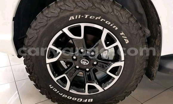 Buy Used Toyota Hilux White Car in Windhoek in Namibia Buy Used Toyota Hilux White Car in Windhoek in Namibia