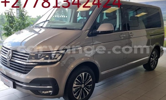 Acheter Occasion Voiture Volkswagen Caravelle Gris à Windhoek, Namibie
