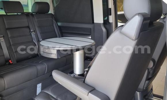 Buy Used Volkswagen Caravelle Silver Car in Windhoek in Namibia Buy Used Volkswagen Caravelle Silver Car in Windhoek in Namibia