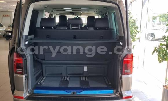 Buy Used Volkswagen Caravelle Silver Car in Windhoek in Namibia Buy Used Volkswagen Caravelle Silver Car in Windhoek in Namibia