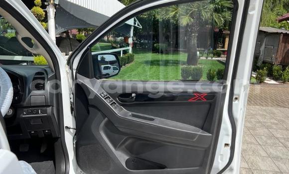 Buy Used Isuzu KB White Car in Windhoek in Namibia Buy Used Isuzu KB White Car in Windhoek in Namibia