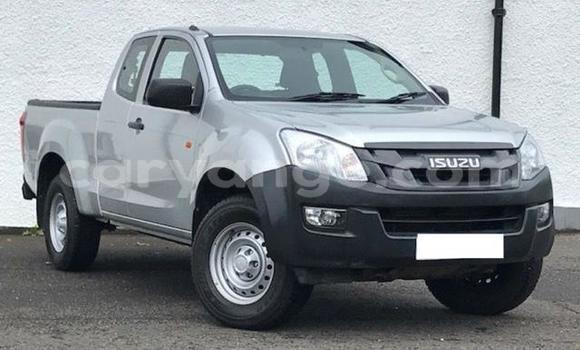 Buy Used Isuzu D–MAX Silver Car in Windhoek in Namibia