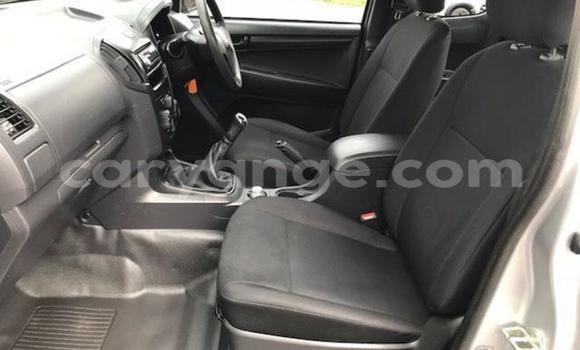 Acheter Occasion Voiture Isuzu D–MAX Gris à Windhoek, Namibie Acheter Occasion Voiture Isuzu D–MAX Gris à Windhoek, Namibie