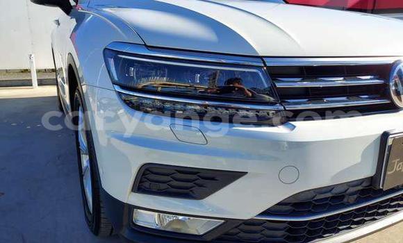 Buy Used Volkswagen Tiguan White Car in Windhoek in Namibia Buy Used Volkswagen Tiguan White Car in Windhoek in Namibia