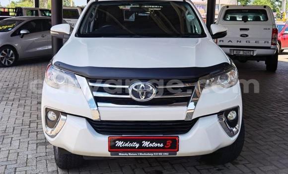 Buy Used Toyota Fortuner White Car in Aranos in Hardap Buy Used Toyota Fortuner White Car in Aranos in Hardap