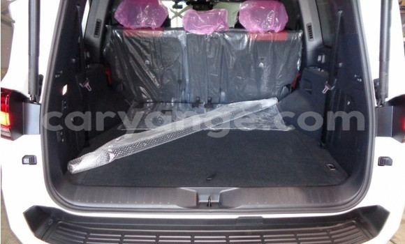 Acheter Occasion Voiture Toyota Land Cruiser Blanc à Windhoek, Namibie Acheter Occasion Voiture Toyota Land Cruiser Blanc à Windhoek, Namibie