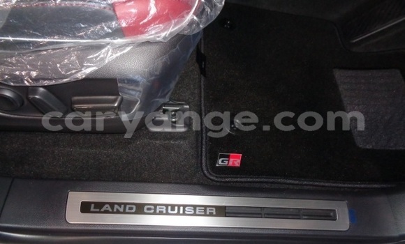 Acheter Occasion Voiture Toyota Land Cruiser Blanc à Windhoek, Namibie Acheter Occasion Voiture Toyota Land Cruiser Blanc à Windhoek, Namibie